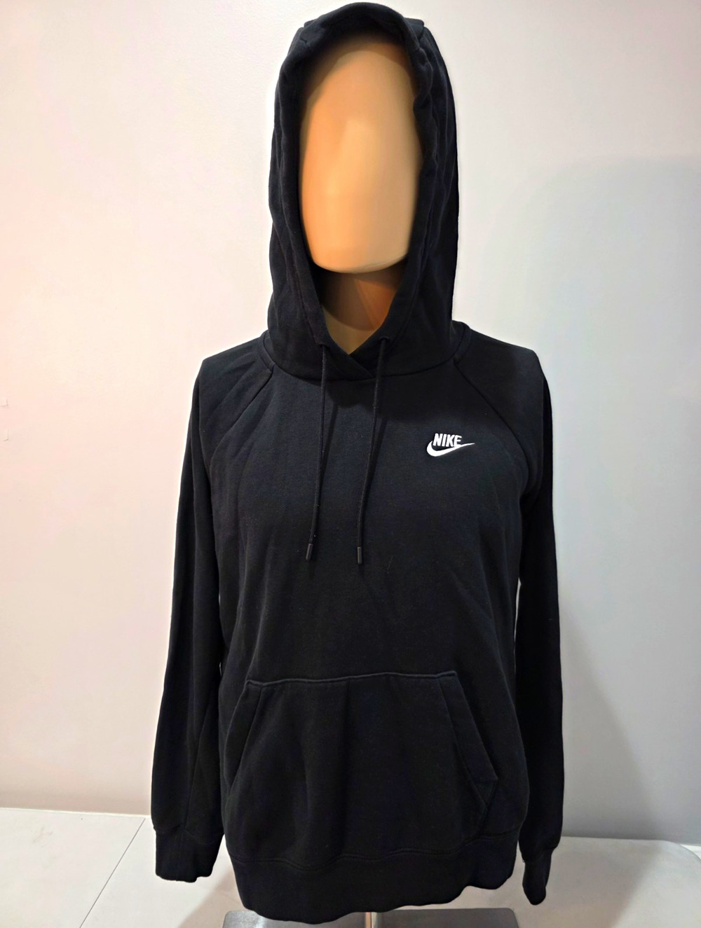 Nike Hoodie Mens Medium Black Pullover Sweatshirt Swoosh Logo Kangaroo Pocket